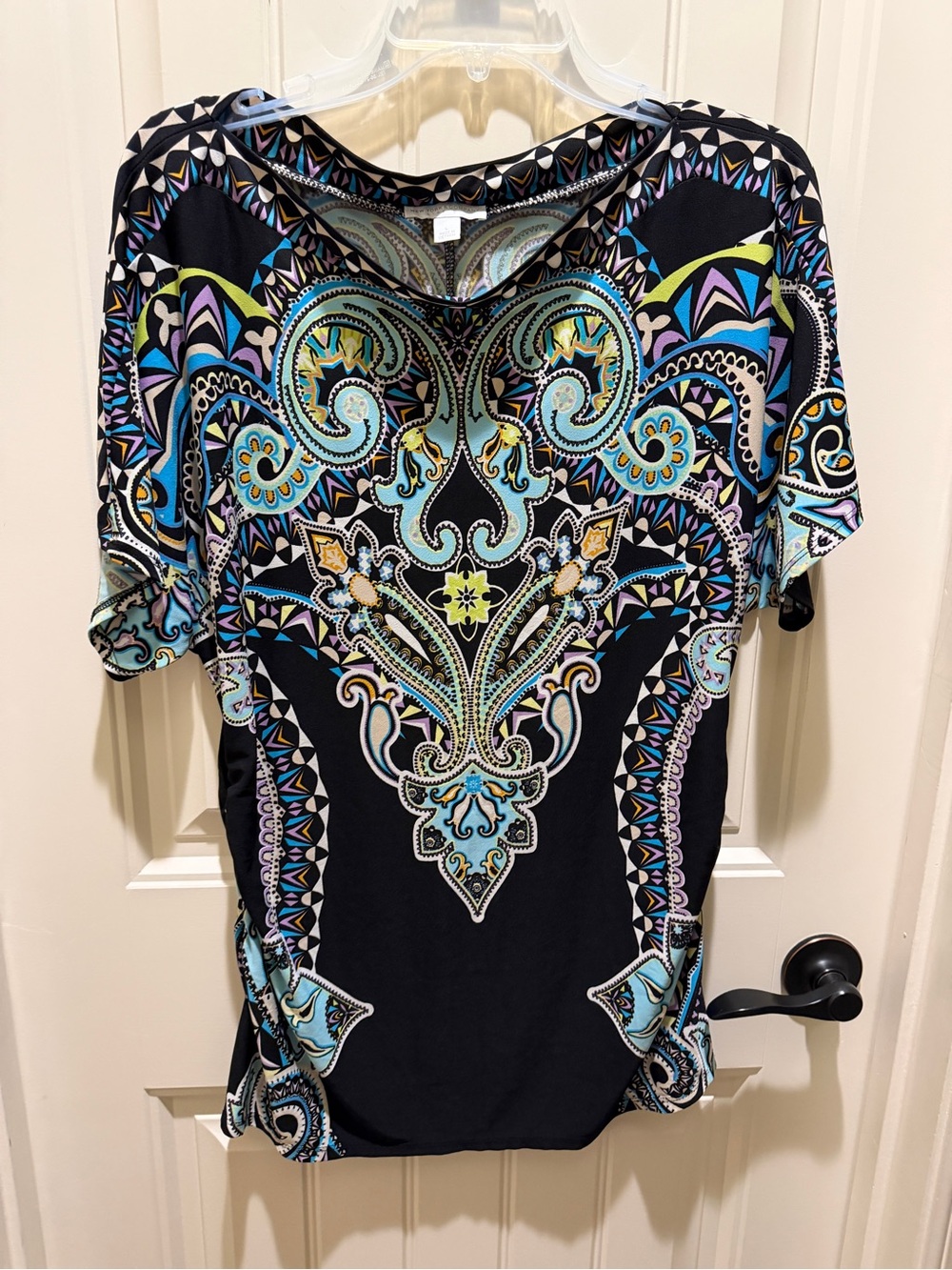 New York & Company Black Paisley & Turquoise Short Sleeve Top